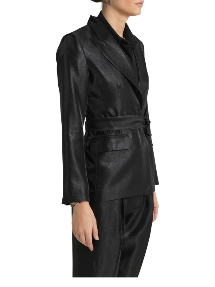 1019 BLACK