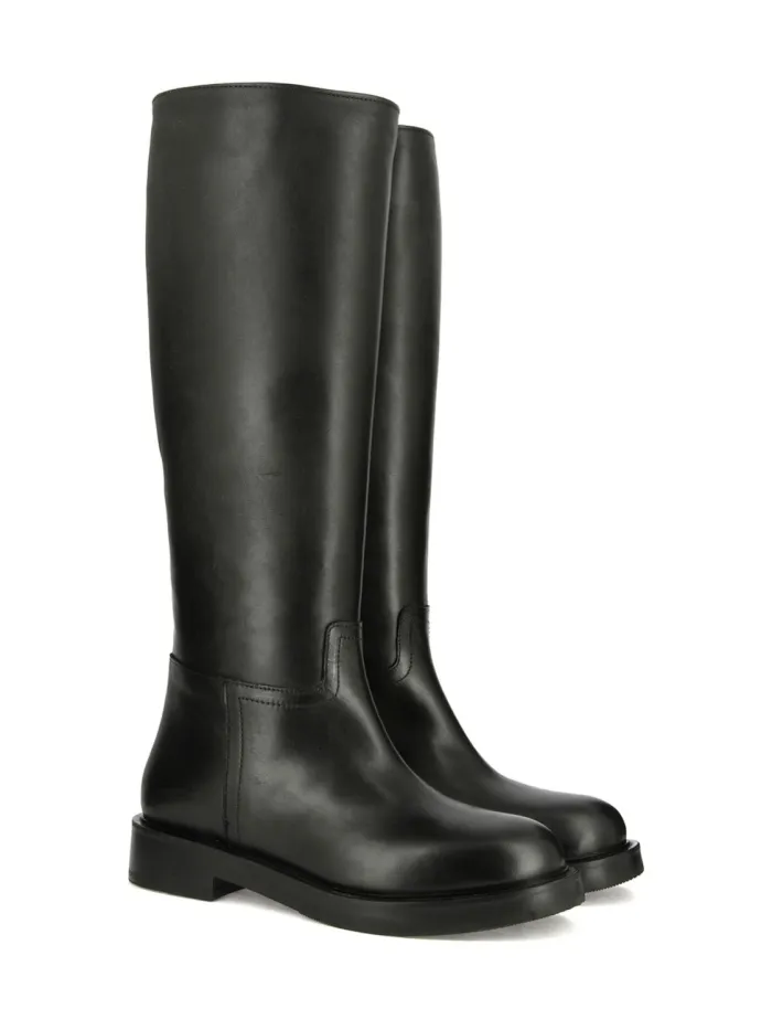 MW 560 Black