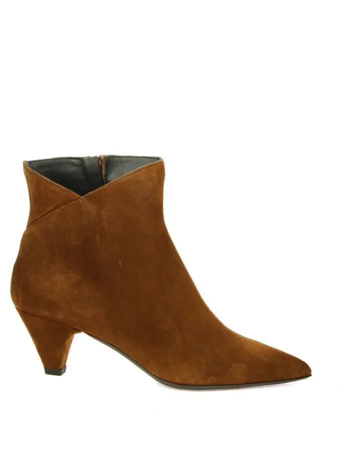 PI-826 Brown