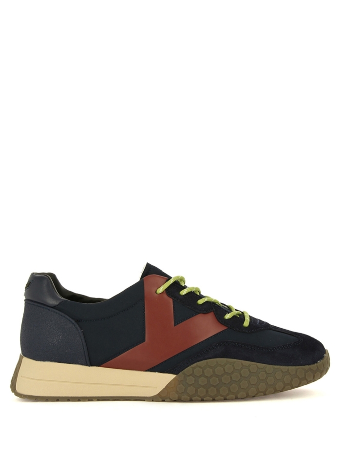 210099-7830852