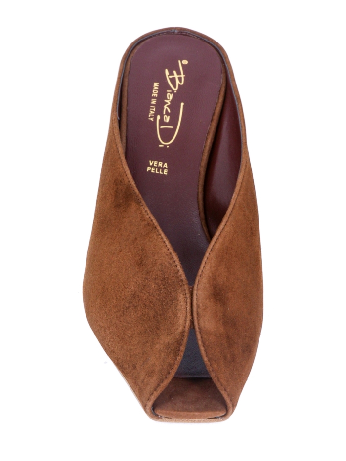 210655-8057892