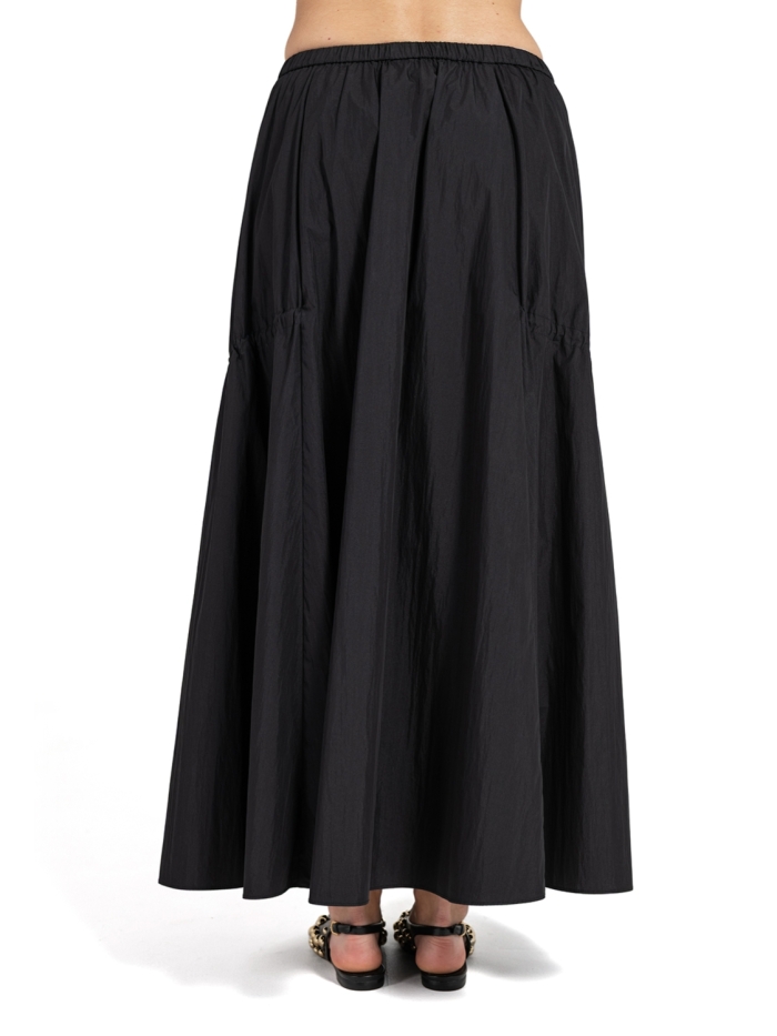 G018 T002 BLACK