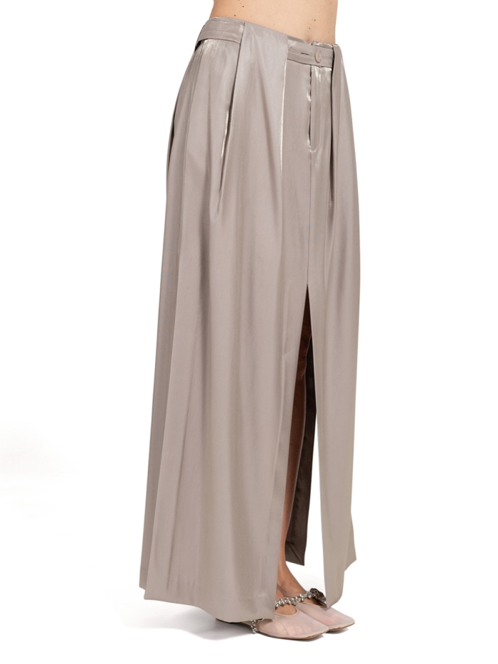 G050 T003 TAUPE