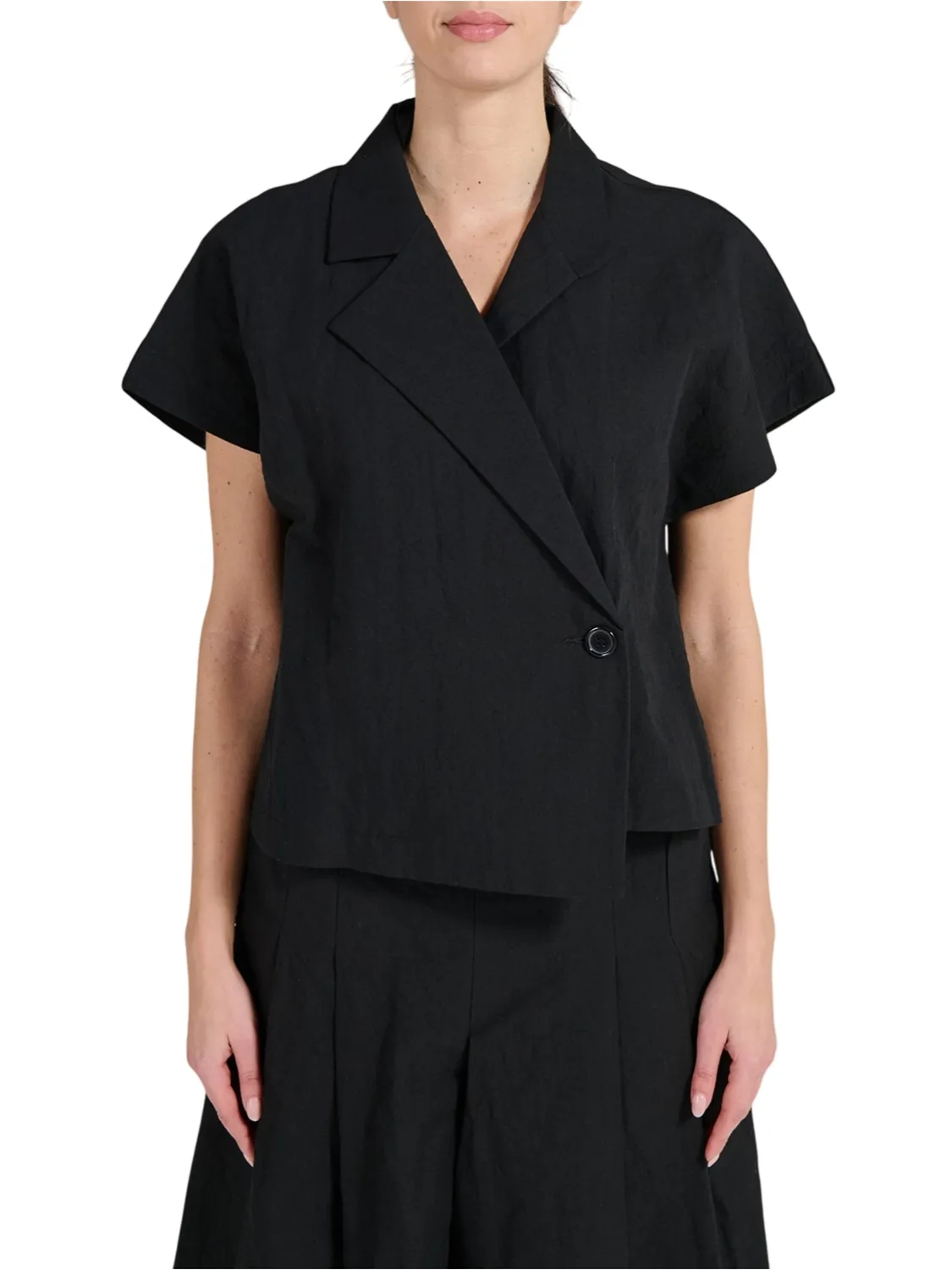 YM1486 Black