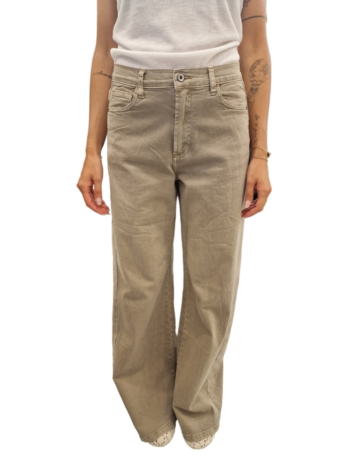 JS9240 Camel