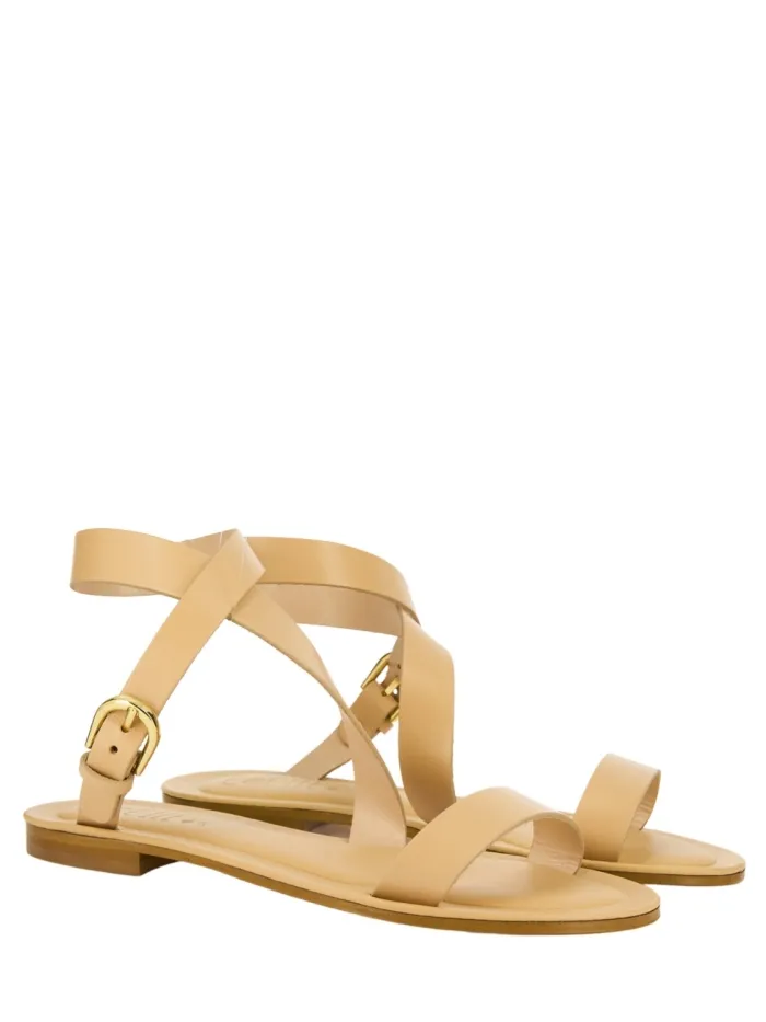 2886 Nude