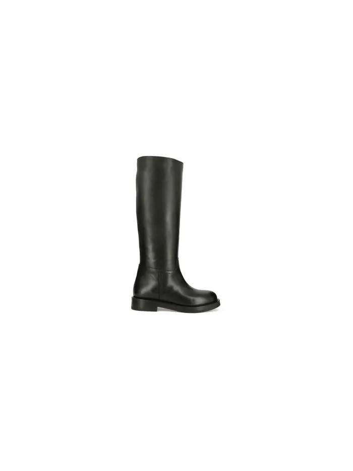 MW 560 Black