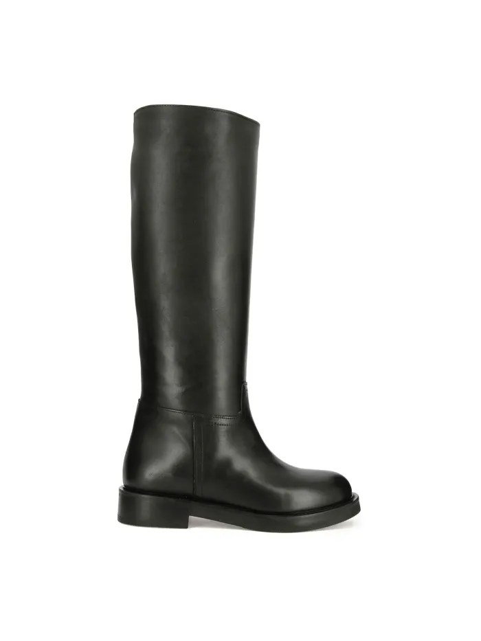 MW 560 Black