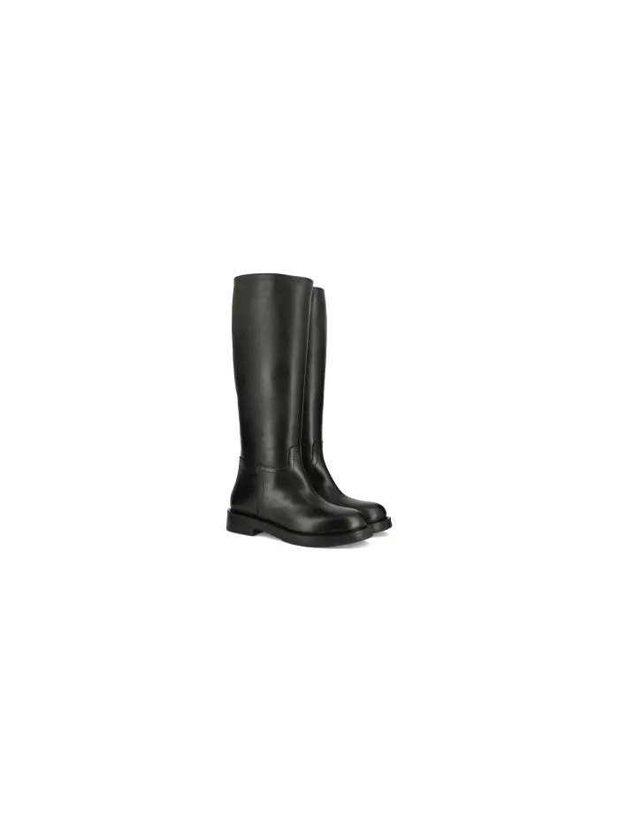 MW 560 Black