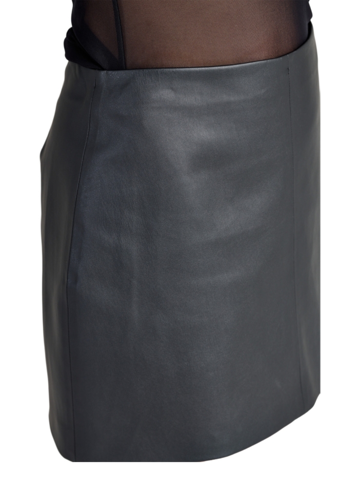 BLACK/6022-239