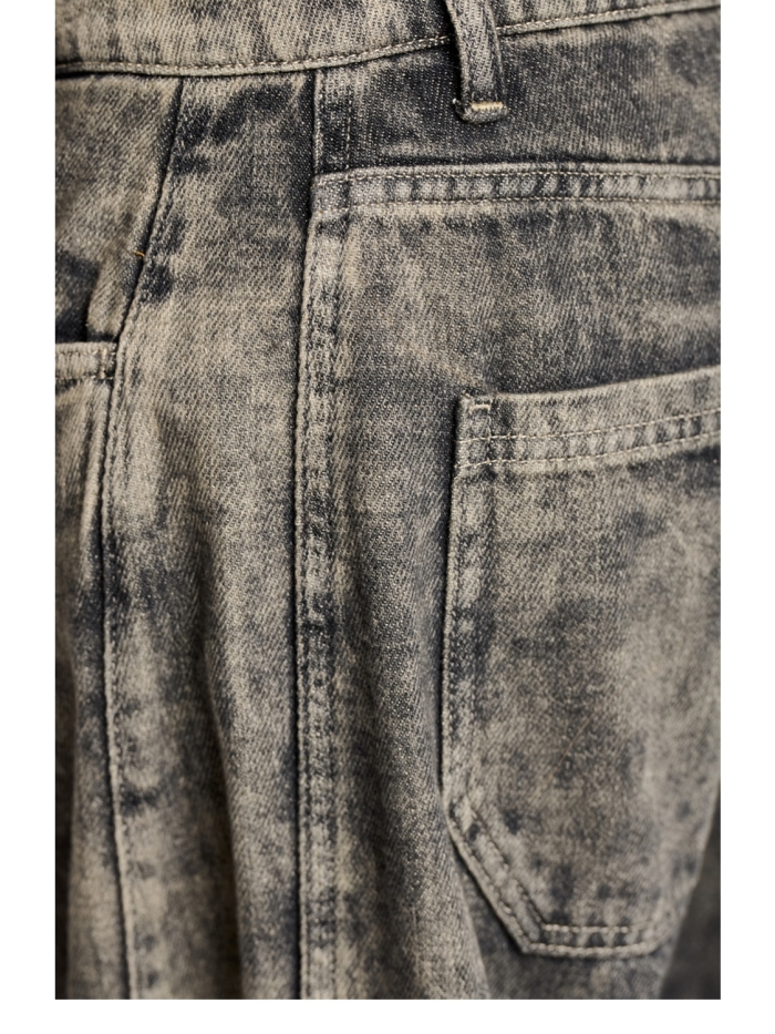 BLACK/ARAMIS