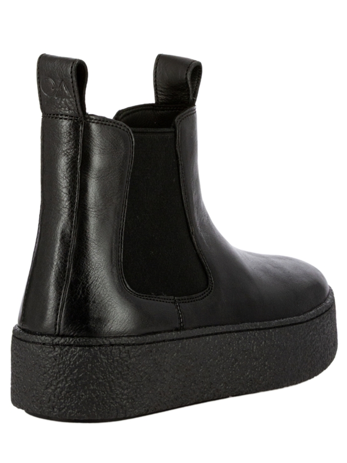 BLACK/ALPHA CHELSEA BOOT